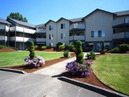 featured image of 1148 37th Place Northeast #204