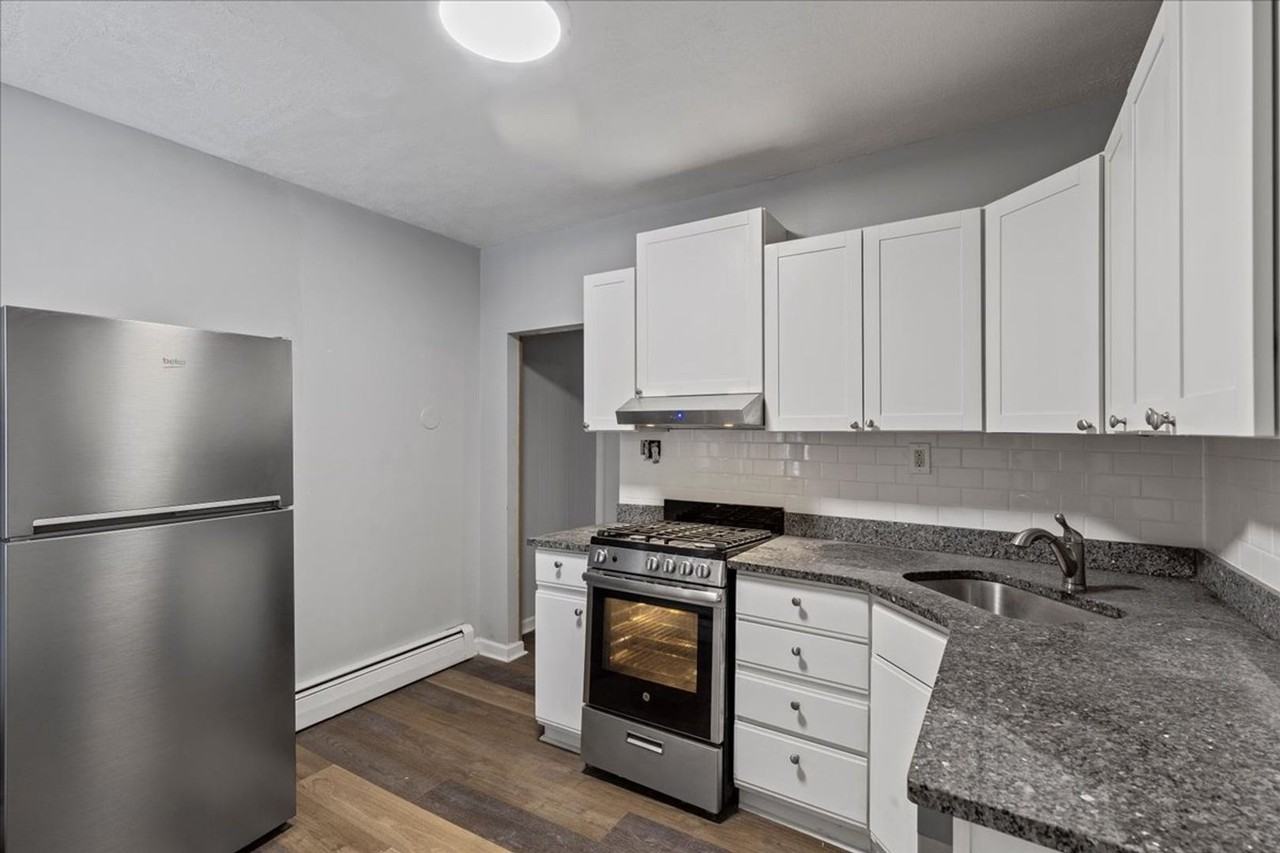 328 South Mathilda Street - Photo 4 of 9