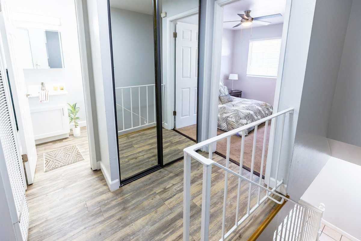 25455 Whitman St - Photo 7 of 11