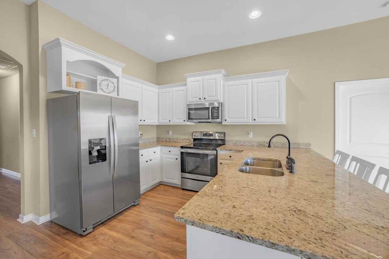 32440 Freshwater Ave - Photo 4 of 15