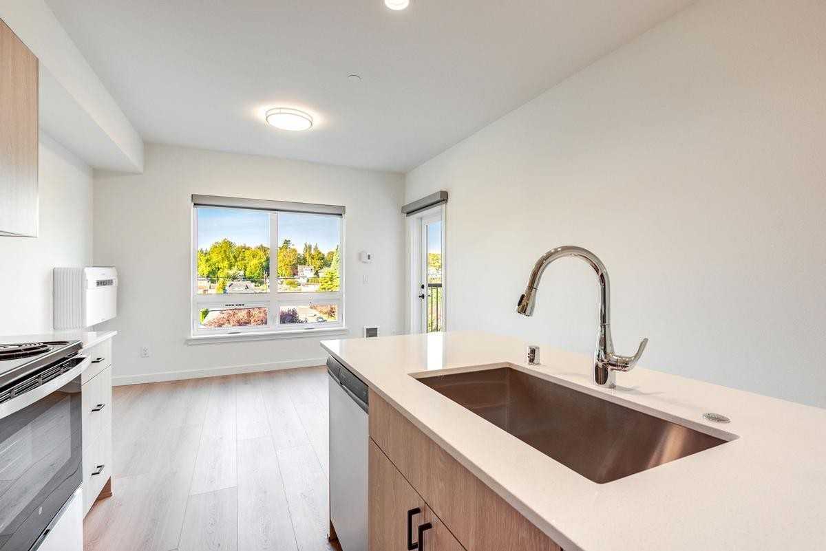 3402 Colby Ave - Photo 4 of 17