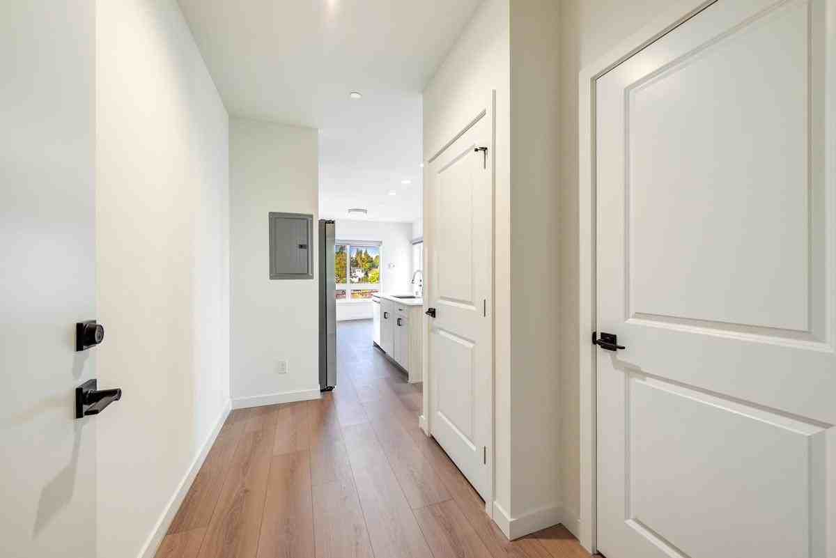 3402 Colby Ave - Photo 3 of 17