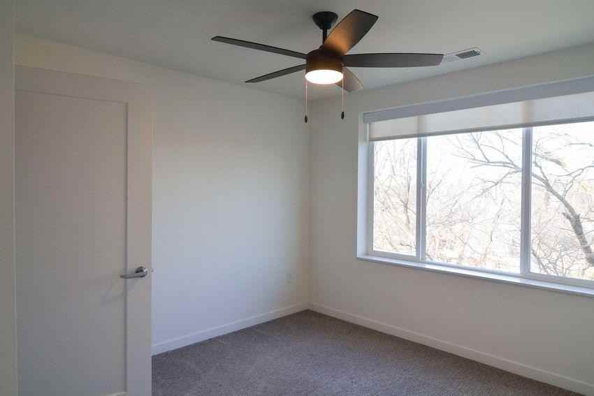 814 Main St - Photo 6 of 50