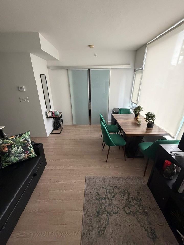 Drake St & Howe St #1101 - Photo 3 of 8