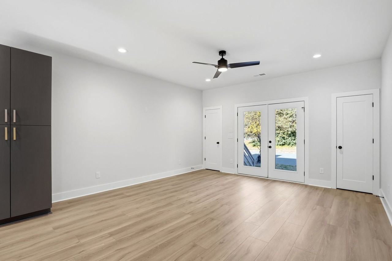 1310 Carolyn Drive - Photo 7 of 50