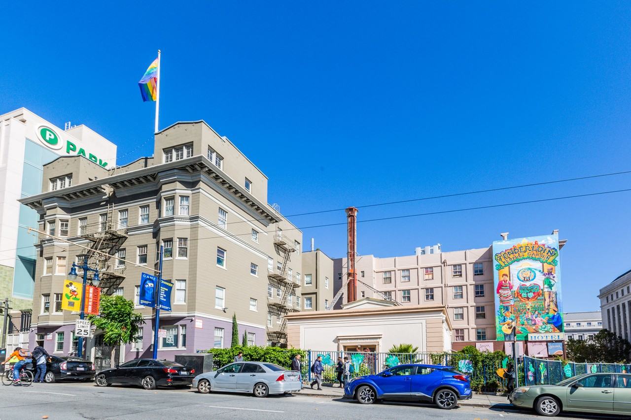 324 Larkin - Photo 4 of 4