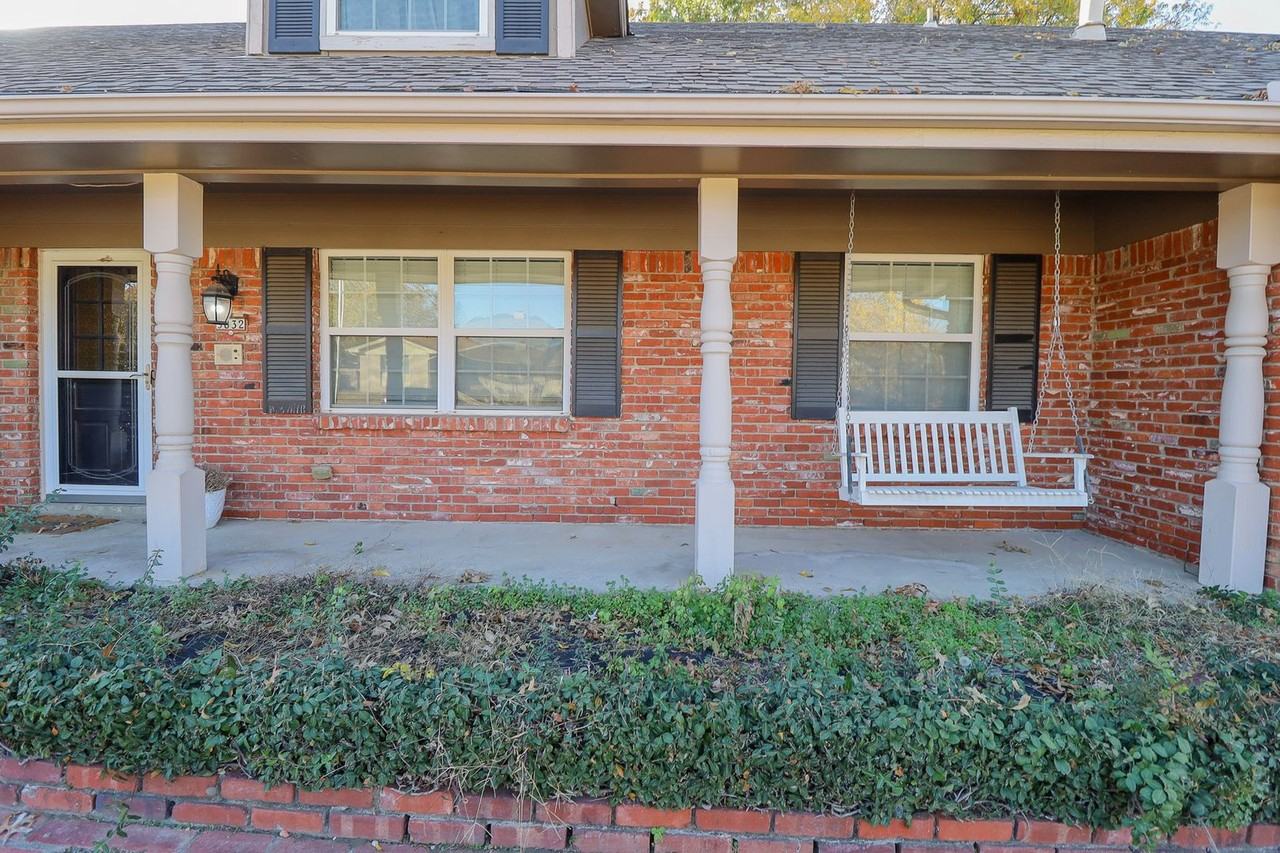 5832 S Hudson Pl - Photo 4 of 39