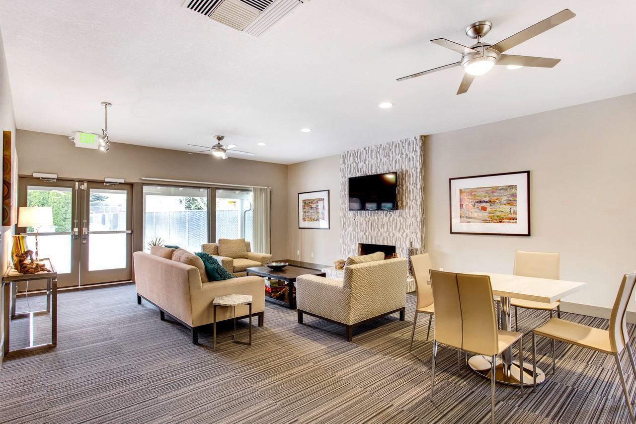 Parklane Apartments - Photo 4 of 38