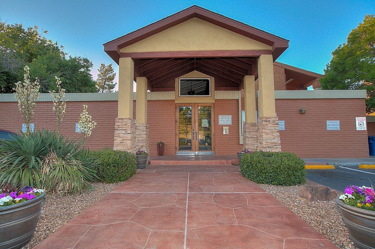 The Courtyards - Photo 6 of 48