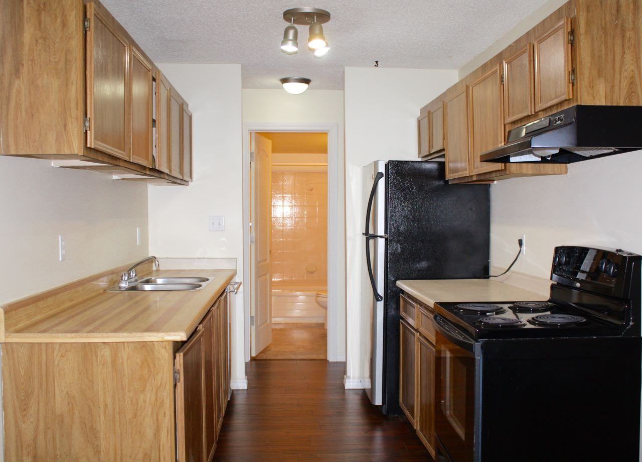 Midwest Gardens - Photo 2 of 34