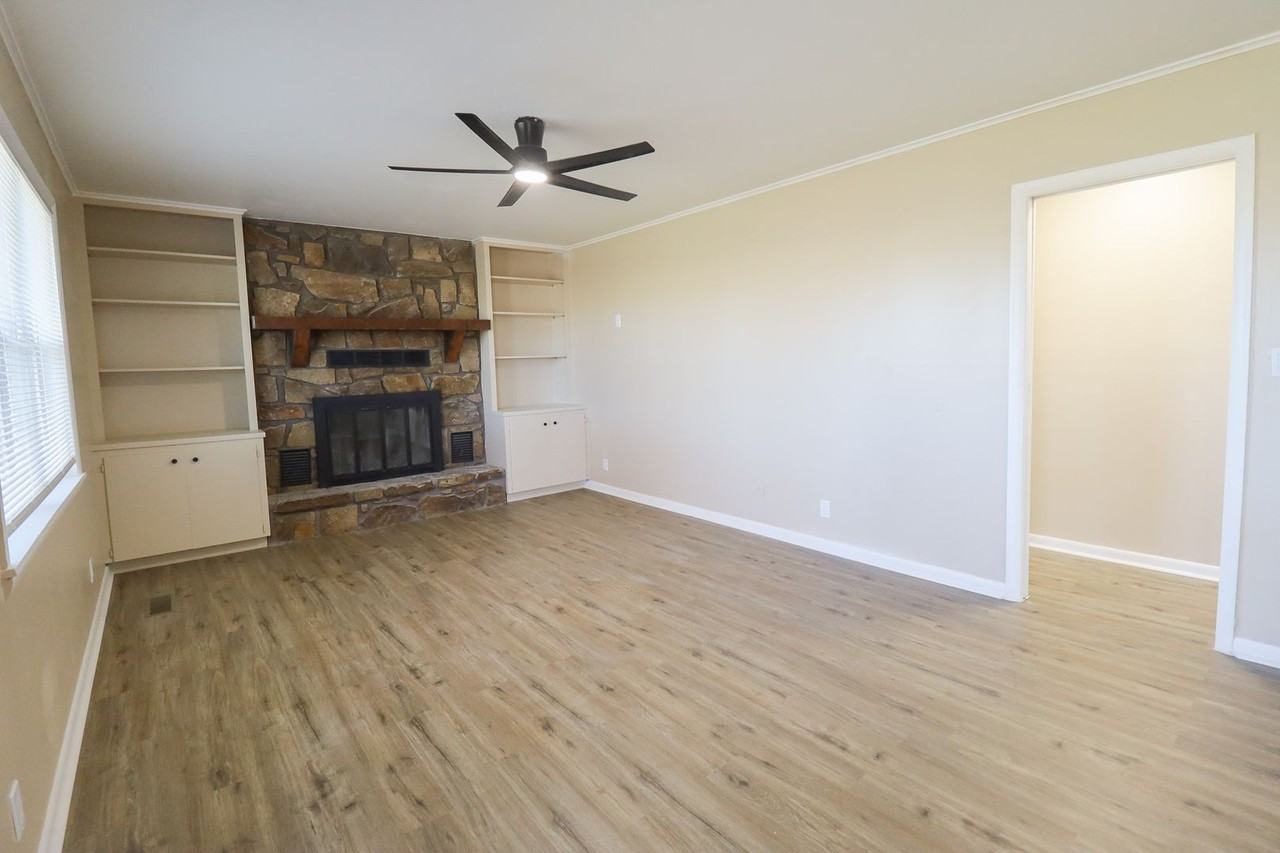 1705 Bixby Rd - Photo 2 of 28