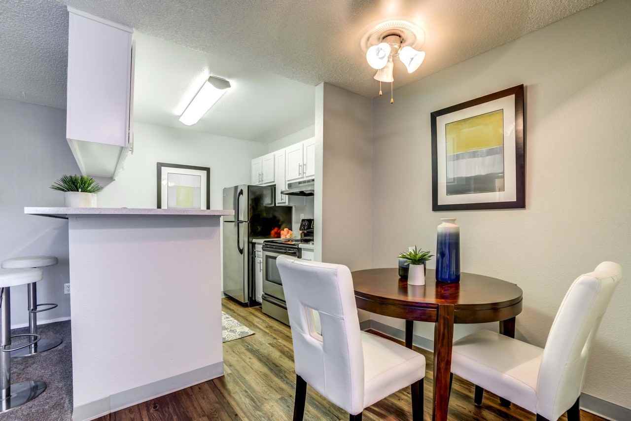 Mira Vista Hills - Photo 5 of 20