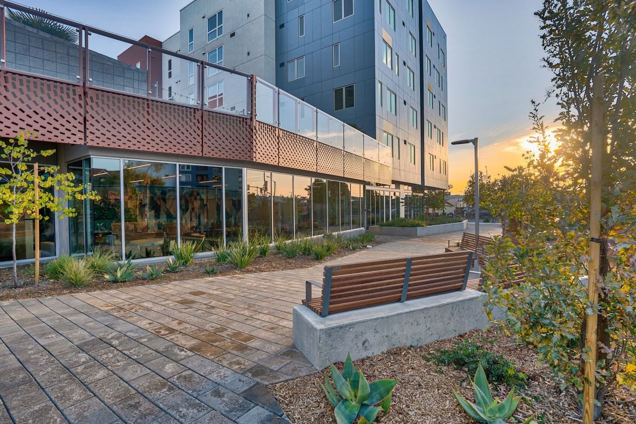 Mayfair Station - Photo 3 of 24