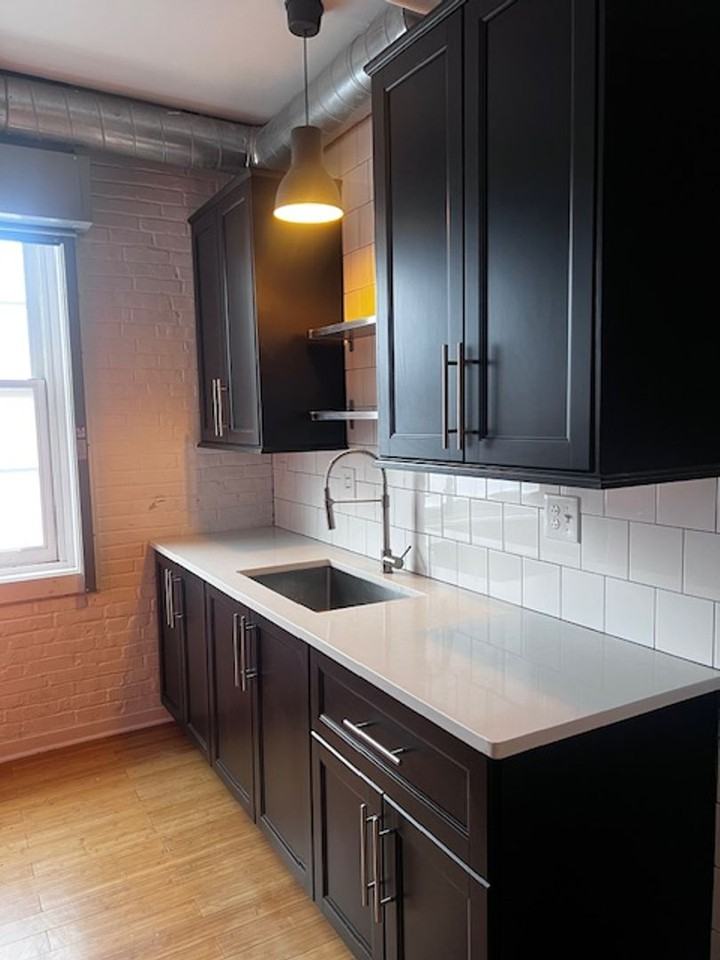 219 Cuthbert St #402 - Photo 7 of 15