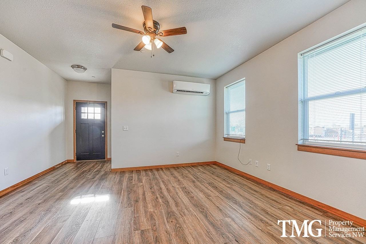 3251 Lewis Ln - Photo 6 of 20