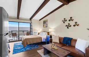 featured image of 100 Getaway Cir