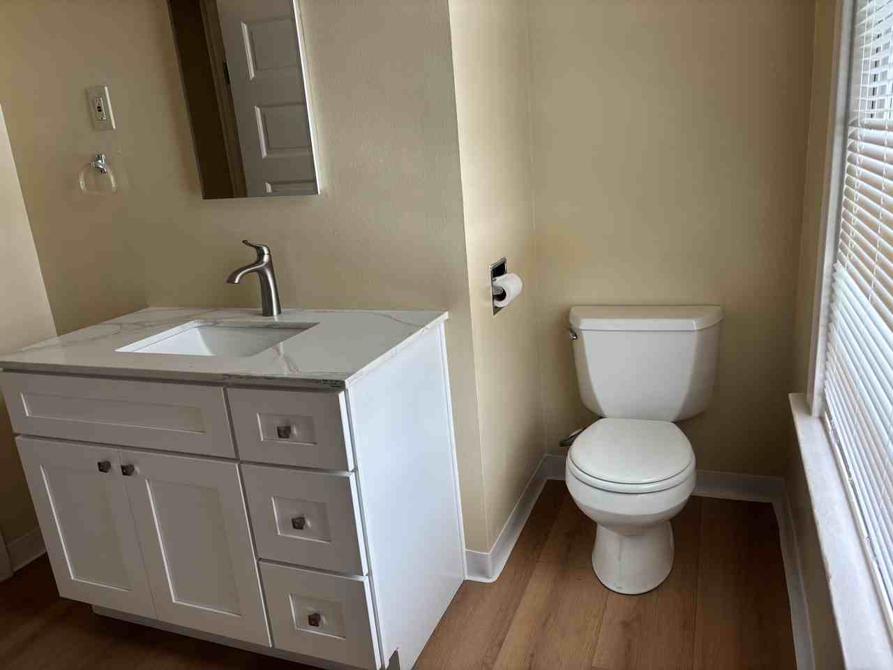 417 Winslow St #1 - Photo 4 of 19