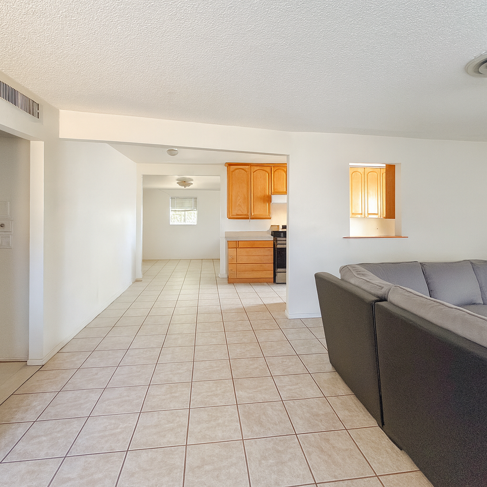 3172 Shelley St #NA - Photo 3 of 13