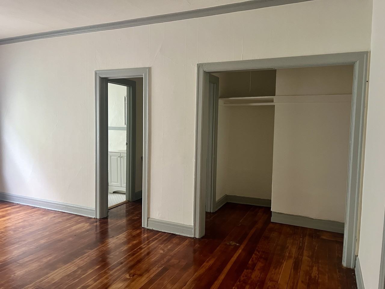 517 S Rampart Blvd #307 - Photo 3 of 13