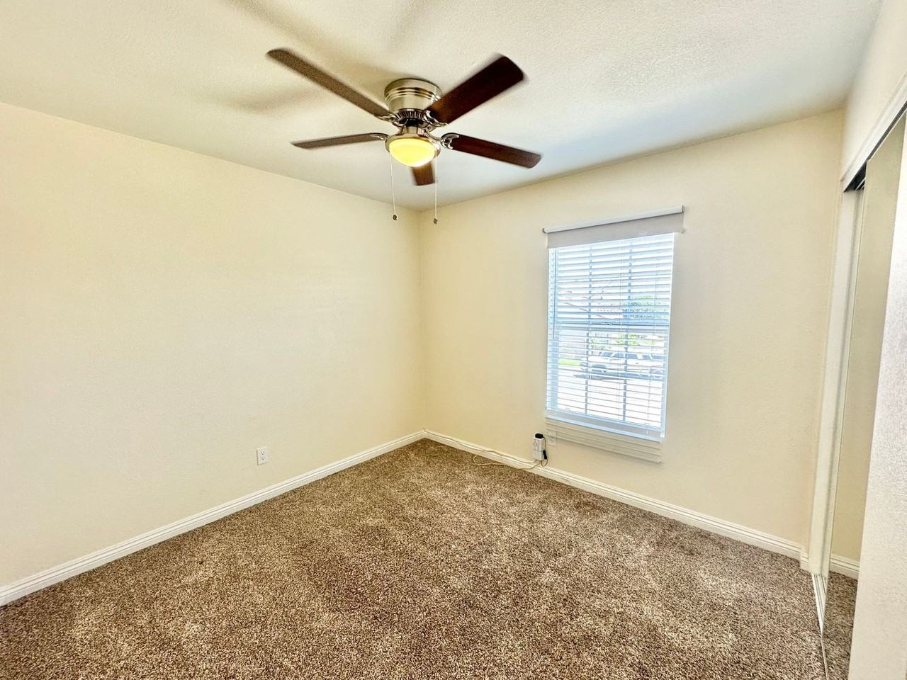 1436 Ashford Castle Dr - Photo 5 of 8