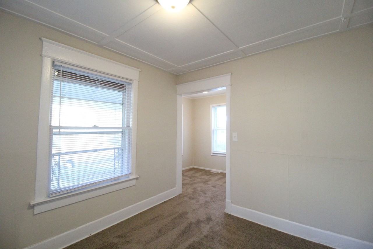 4238 Wyoming St - Photo 3 of 10