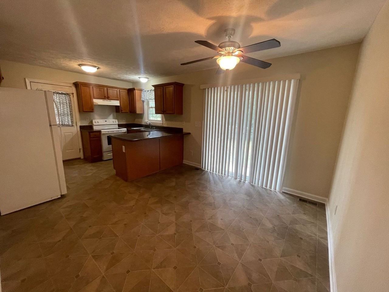 5039 Coker Street - Photo 2 of 32