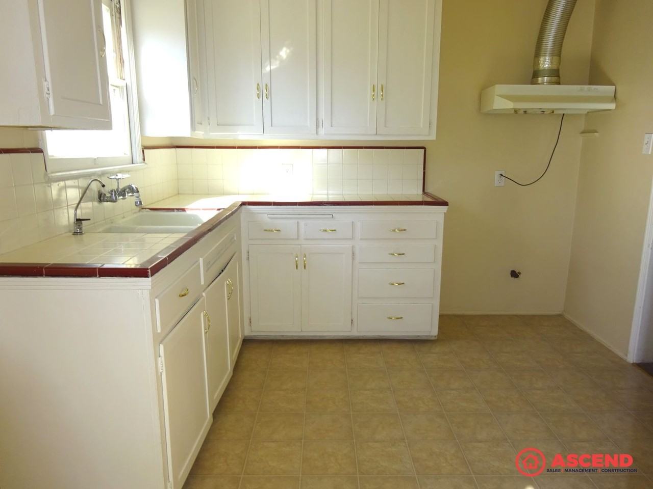 1416 El Toro Drive - Photo 5 of 14