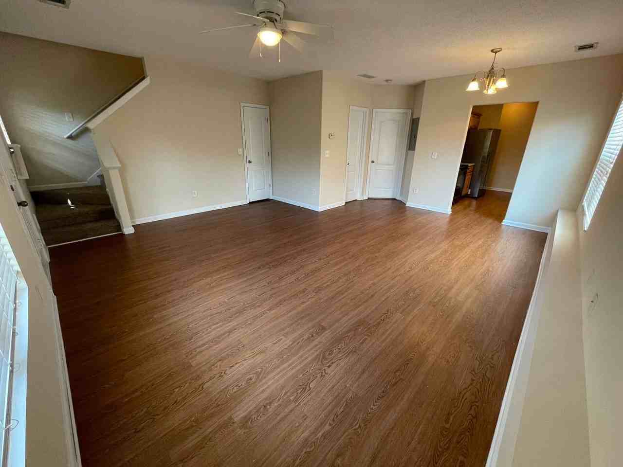 207 Fern Ridge Ct - Photo 2 of 17