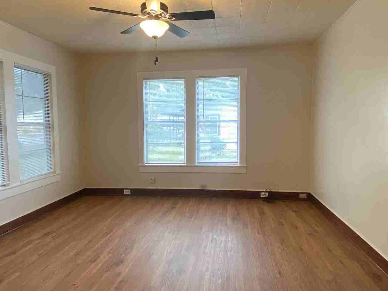 1415 North Wall Street - Photo 3 of 25