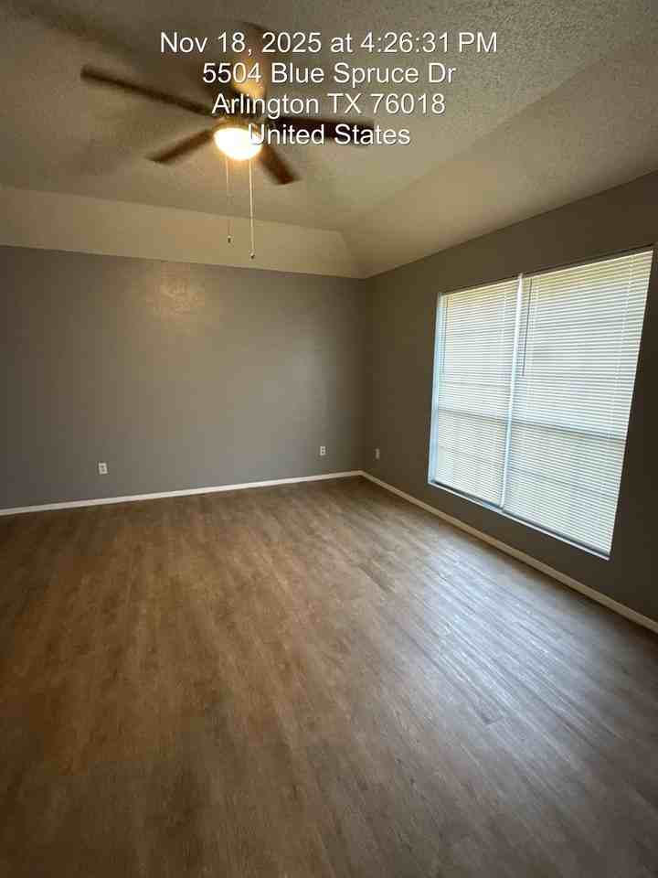 5504 Blue Spruce Drive - Photo 7 of 11