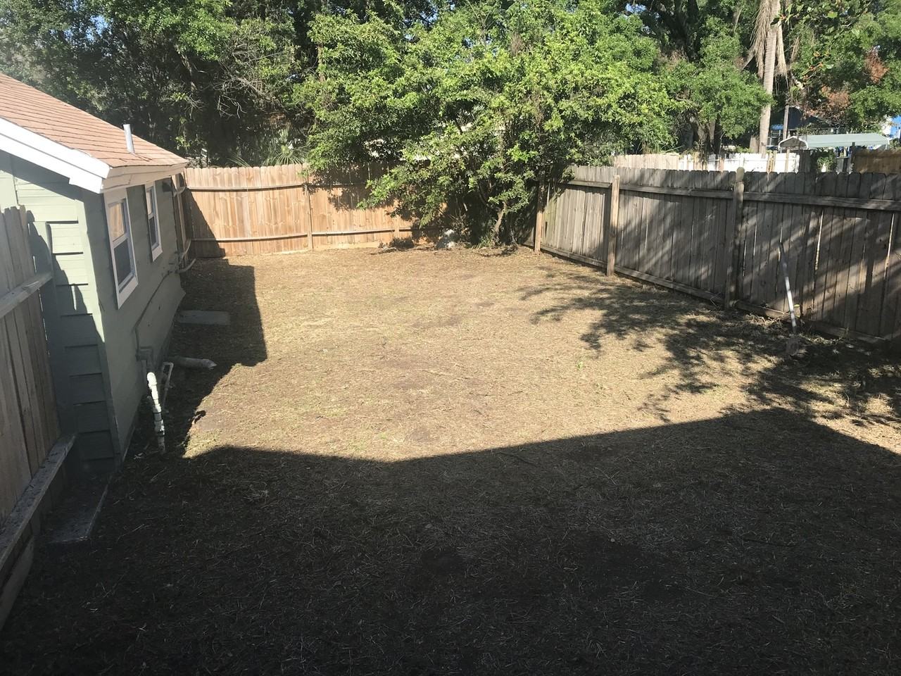 306 N Fremont Ave - Photo 3 of 17