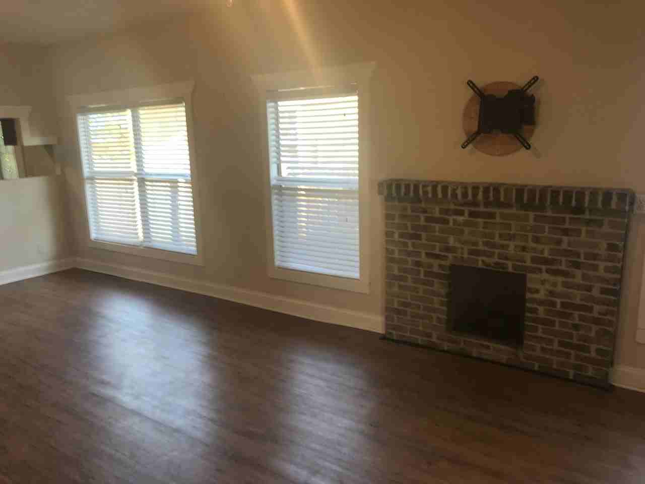 306 N Fremont Ave - Photo 6 of 17