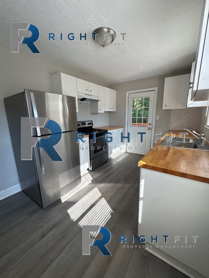 4383 Wilson Street - Photo 3 of 10