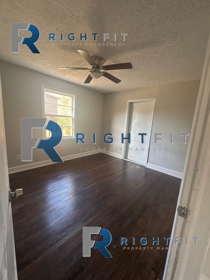 4383 Wilson Street - Photo 4 of 10