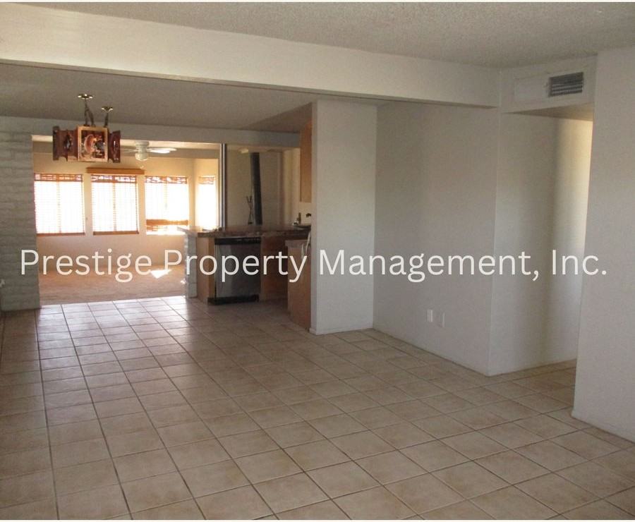 4602 South Goldenrod Place - Photo 2 of 21