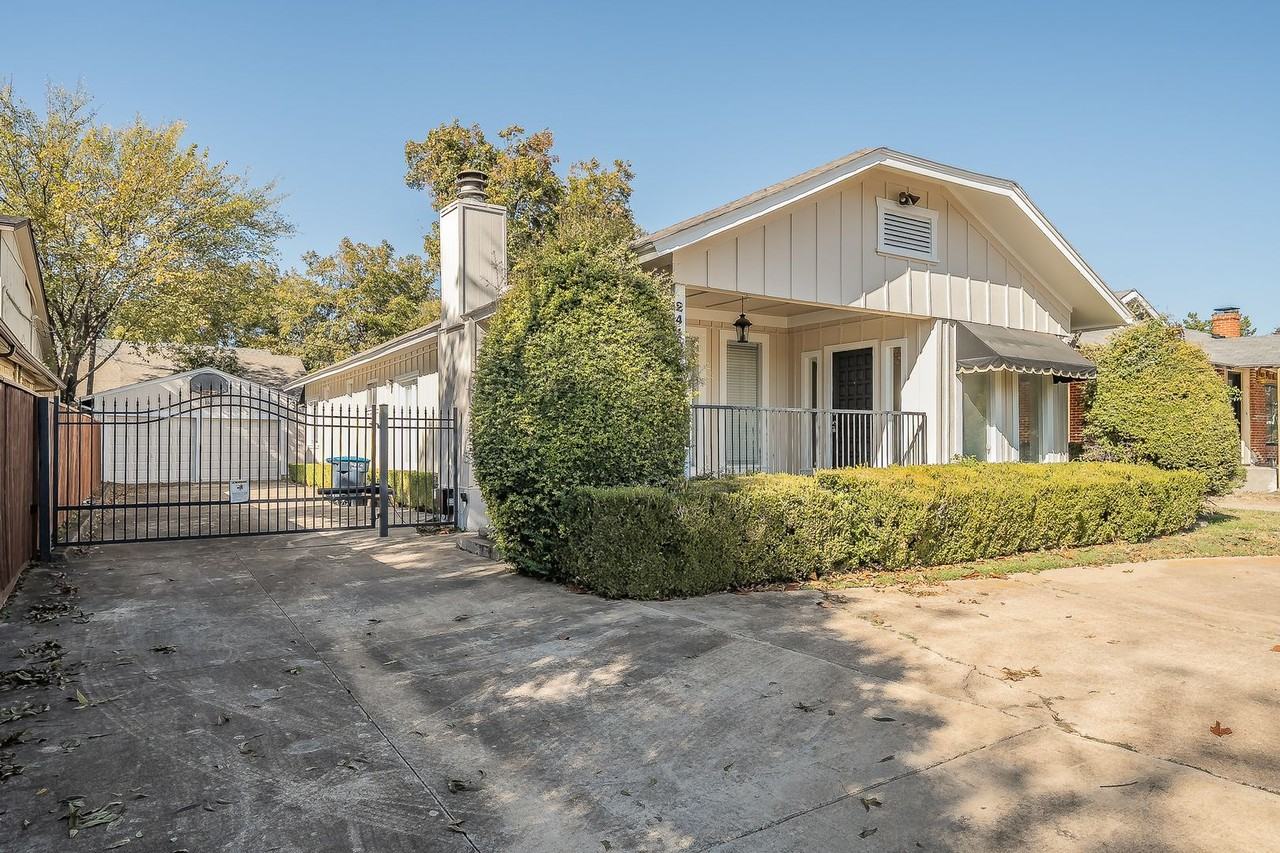 2412 Kenley St - Photo 2 of 36