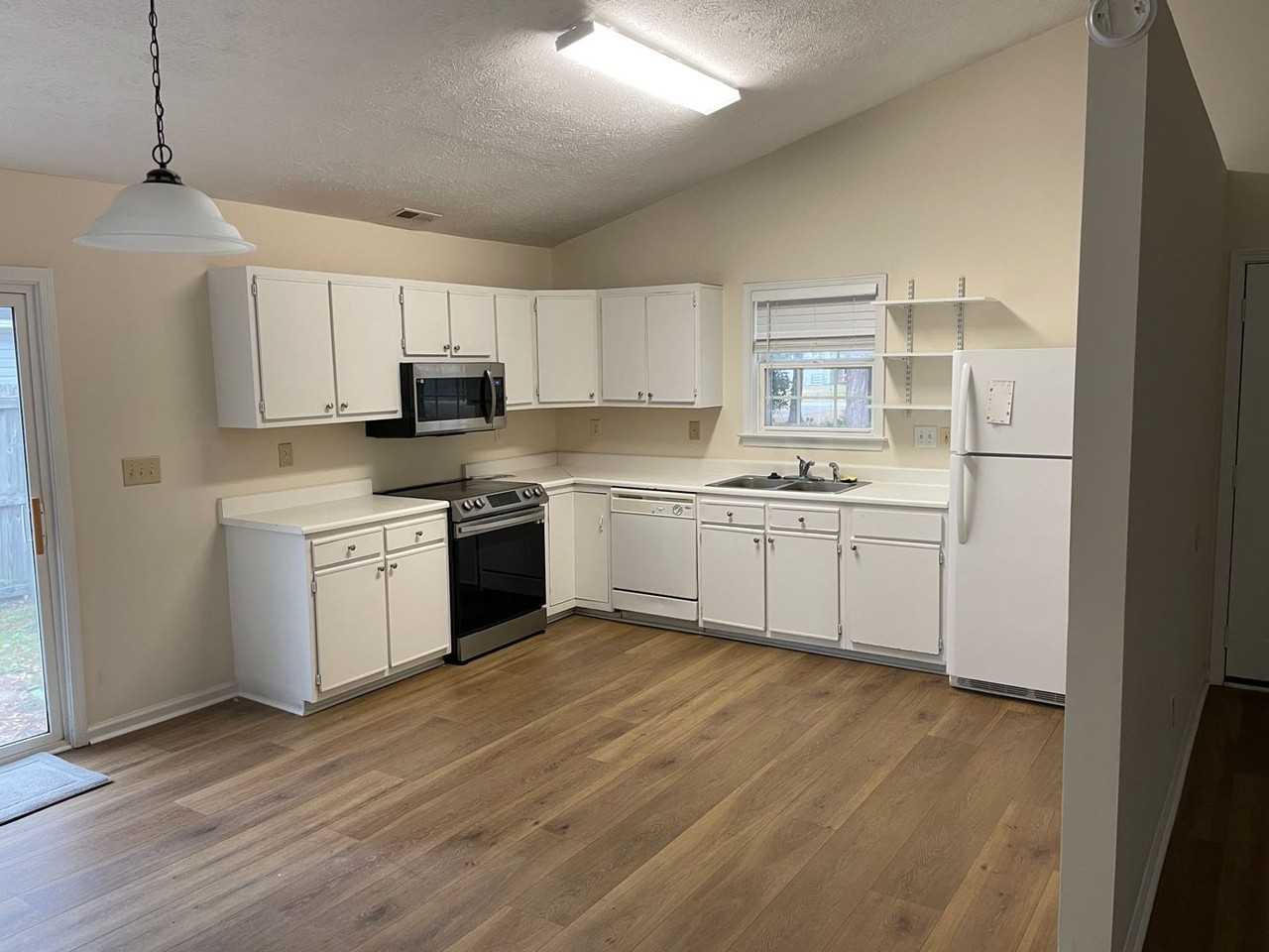 404 Beasley Road - Photo 4 of 12