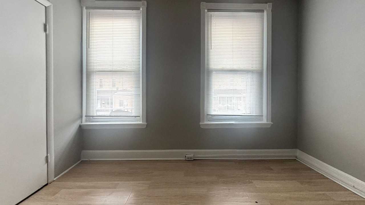 5517 Bloyd Street - Photo 5 of 40