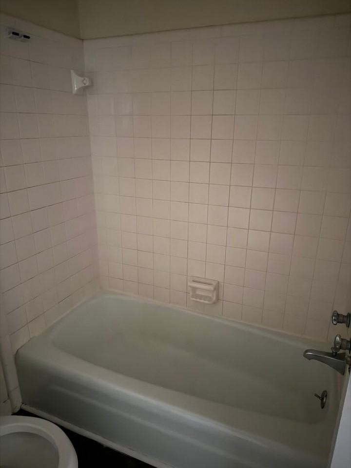 2723 Westgate Dr - Photo 6 of 17