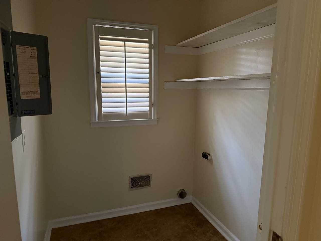 2723 Westgate Dr - Photo 7 of 17