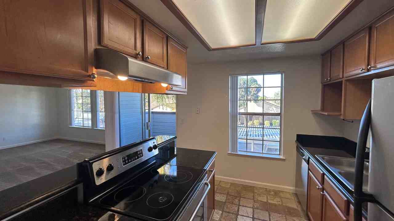 3945 Dale Road - Photo 5 of 16