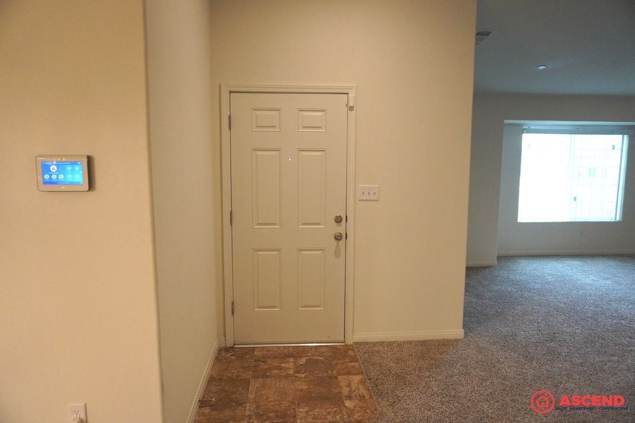 1101 Guadalupe Avenue - Photo 2 of 26