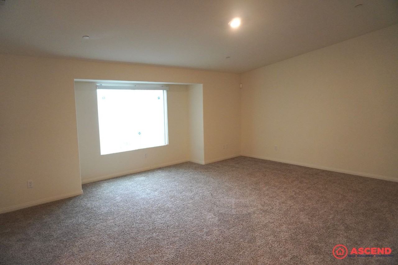 1101 Guadalupe Avenue - Photo 4 of 26