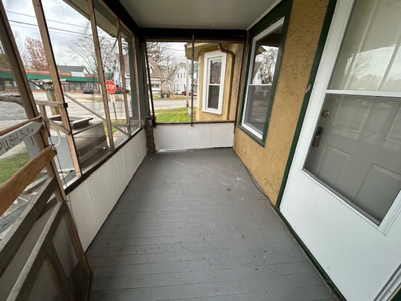 518 Lake Ave - Photo 3 of 36