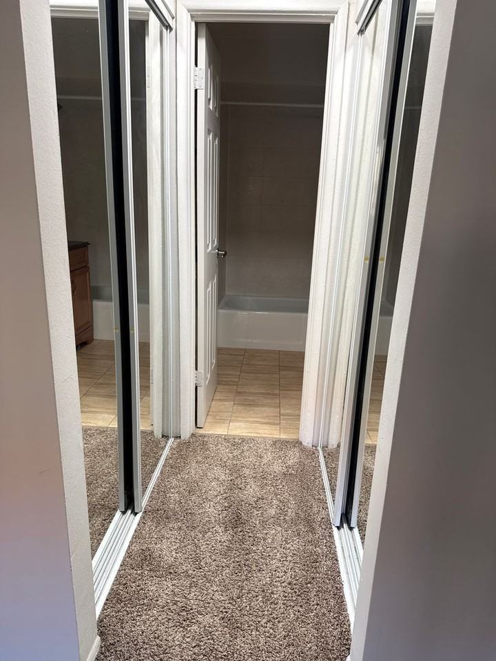 2121 S. Wolf Road - Photo 5 of 23