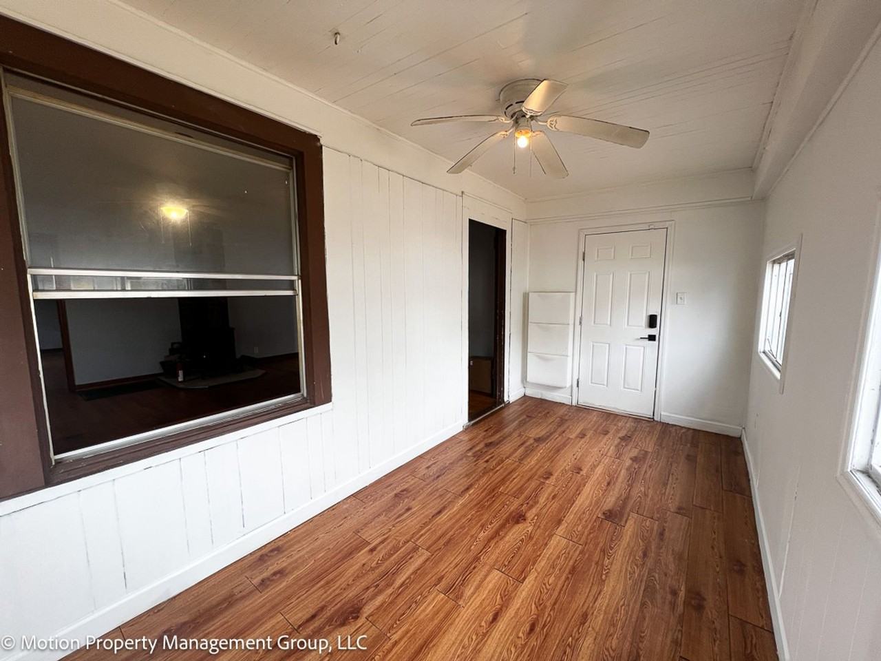 1814 S Holly St - Photo 2 of 13