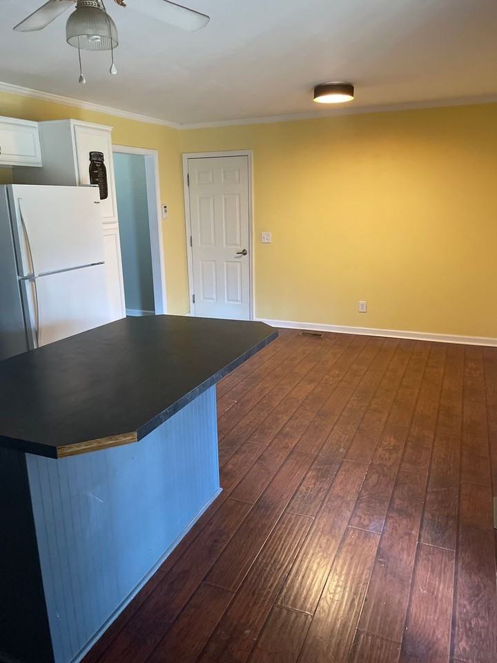 1400 Vestal Road - Photo 3 of 11