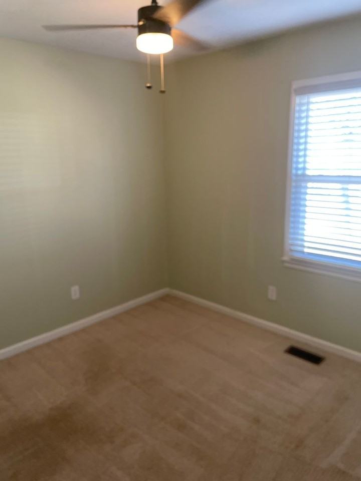 1400 Vestal Road - Photo 5 of 11