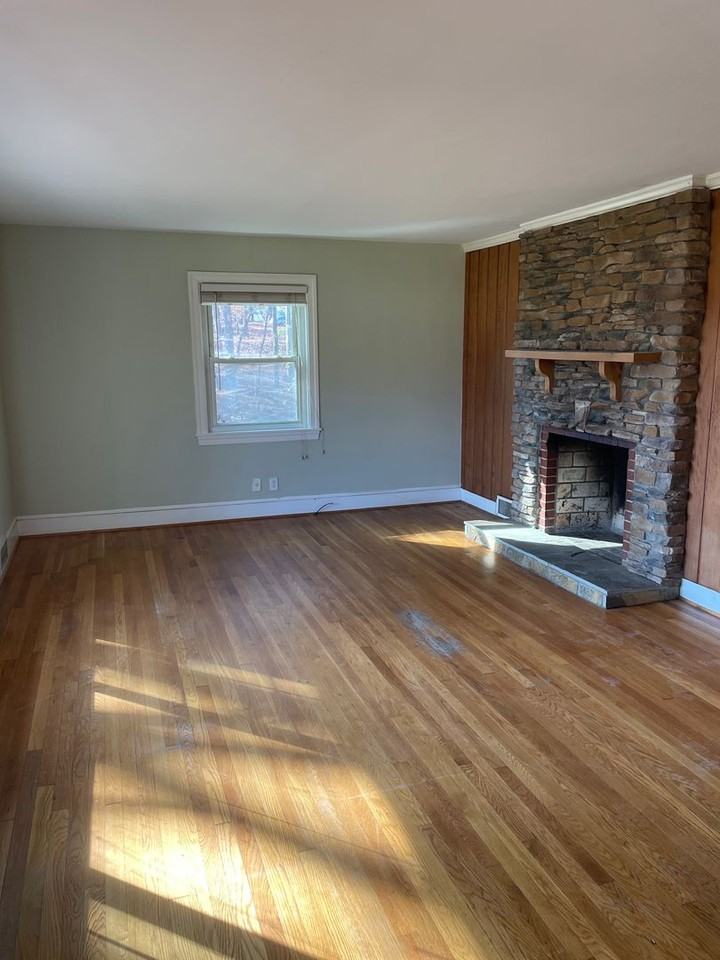 5509 Skylark Road - Photo 2 of 9