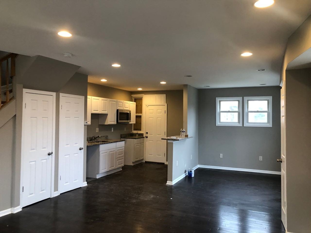 2718 Erdman Ave - Photo 5 of 14